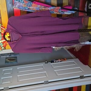 Women Short Sleeve Purple Pull Over Sweater 💜   SIZE 18